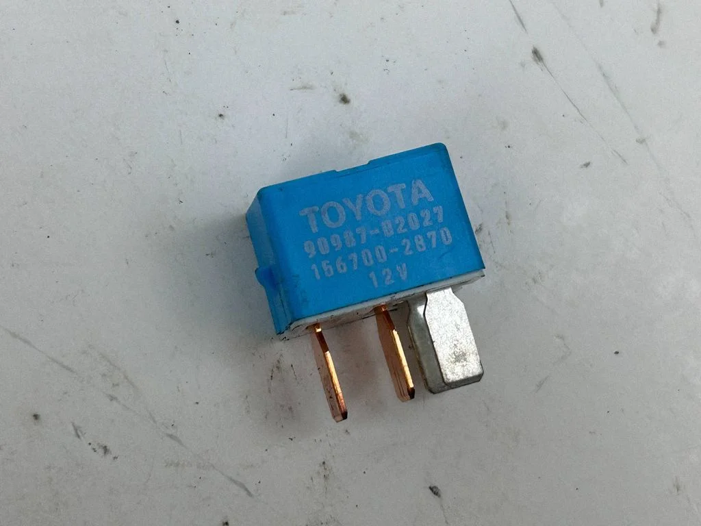 Other relay 9098702027