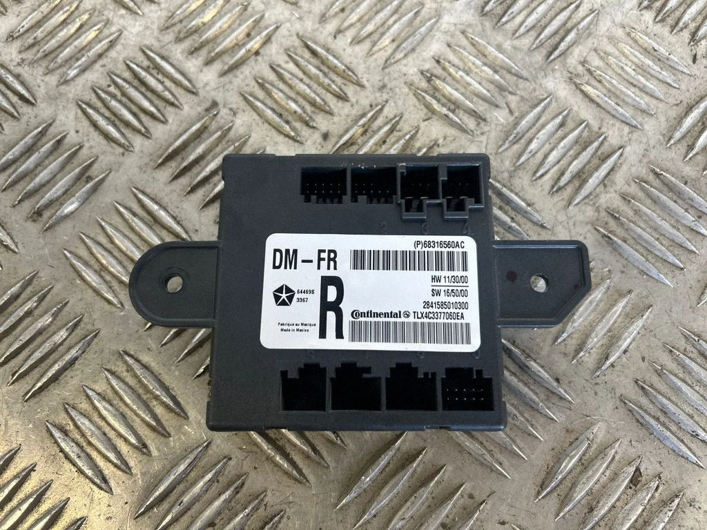 Door control unit/module 68316560AC