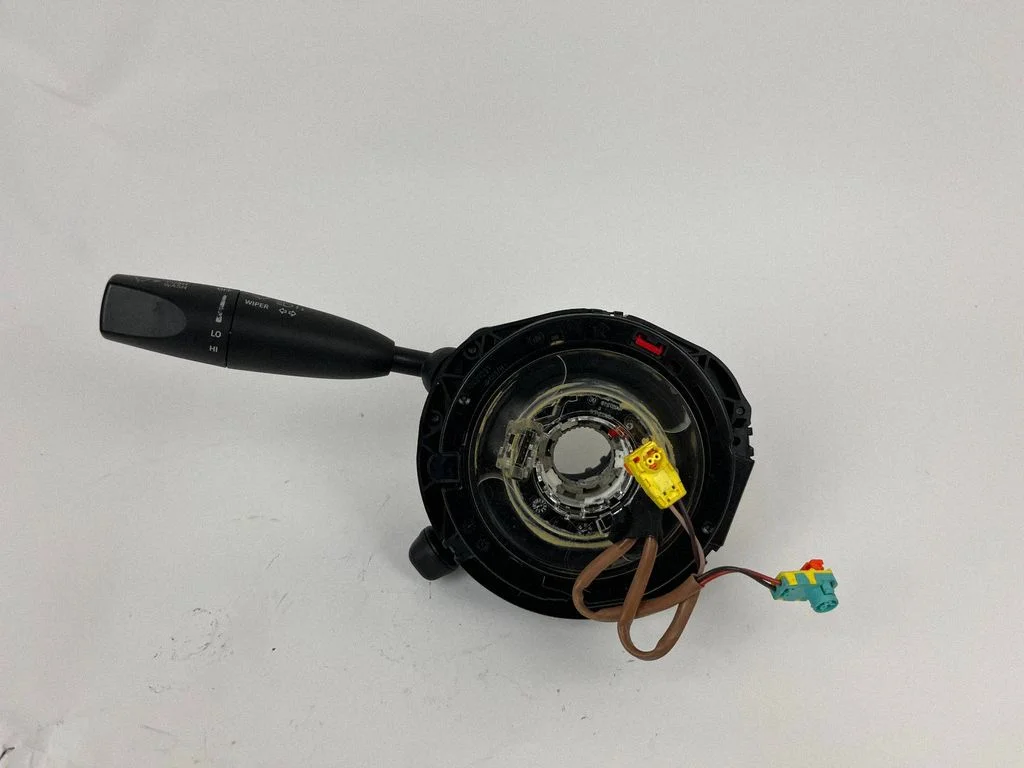 Wiper turn signal indicator stalk/switch 52851658AA