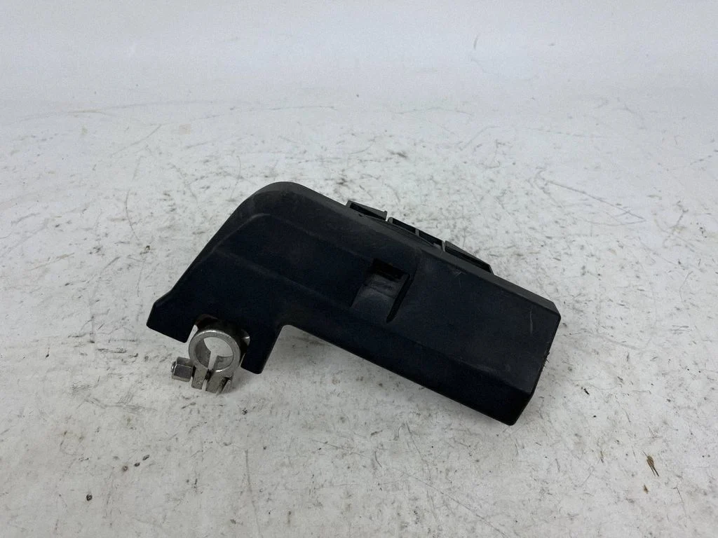 Plusa vadu savienojuma mezgls 8J0915459