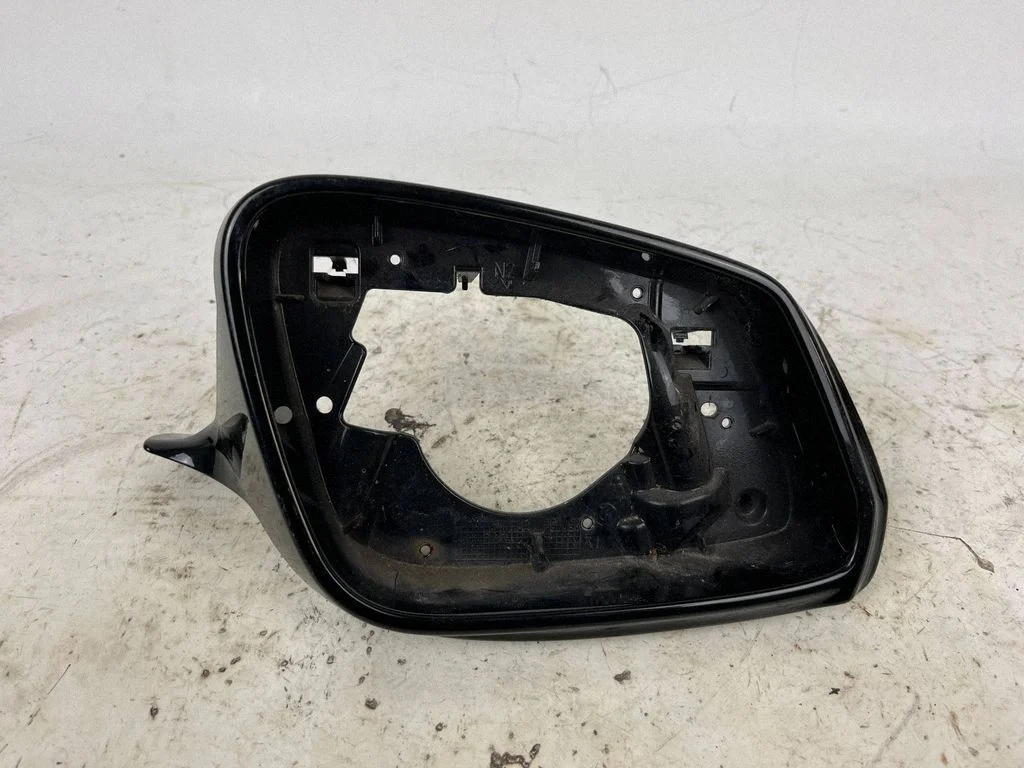 Veidrodėlio plastikinė apdaila