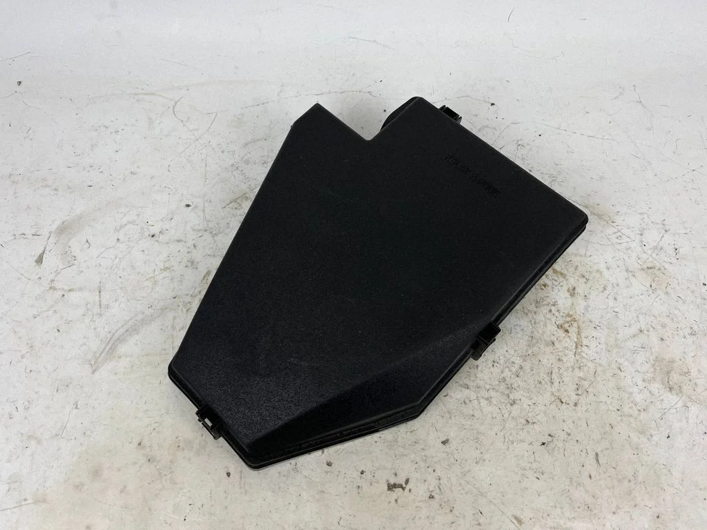 Fuse box cover 82662-62070