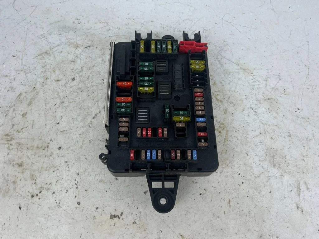 Drošinātāju bloks 9316569