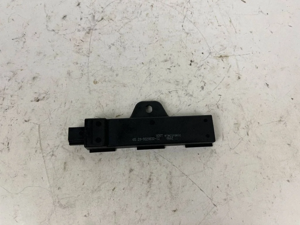 Interior comfort aerial antenna 9220832