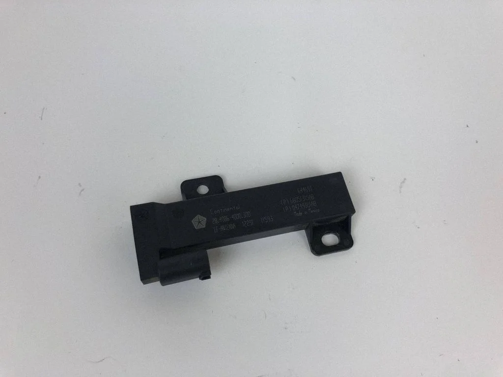 Interior comfort aerial antenna 68051315AB
