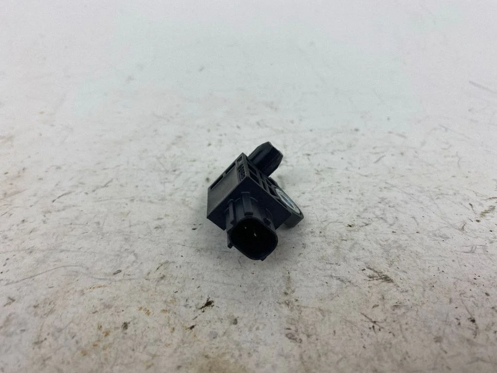 Turvapadja löögiandur GBEF57KC0