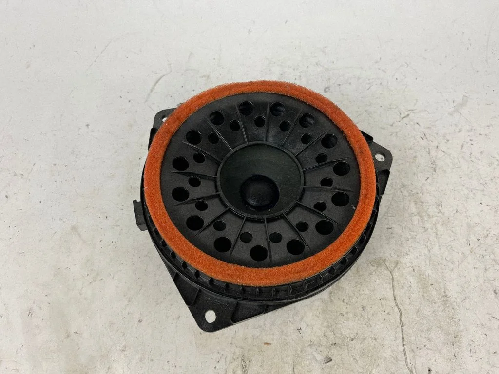 Rear door speaker 861600WV60