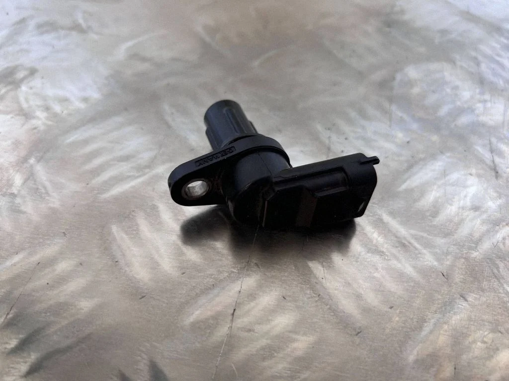 Camshaft position sensor – Maserati Levante (2017-)