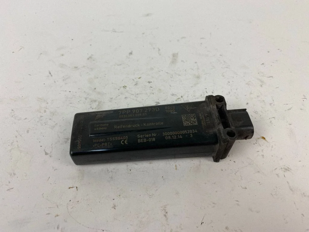 Tire pressure sensor 7PP907273D
