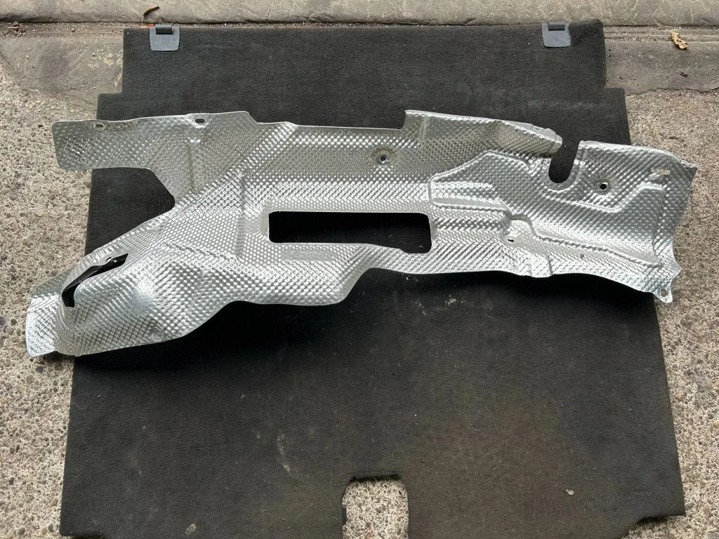 Exhaust heat shield A1676809205
