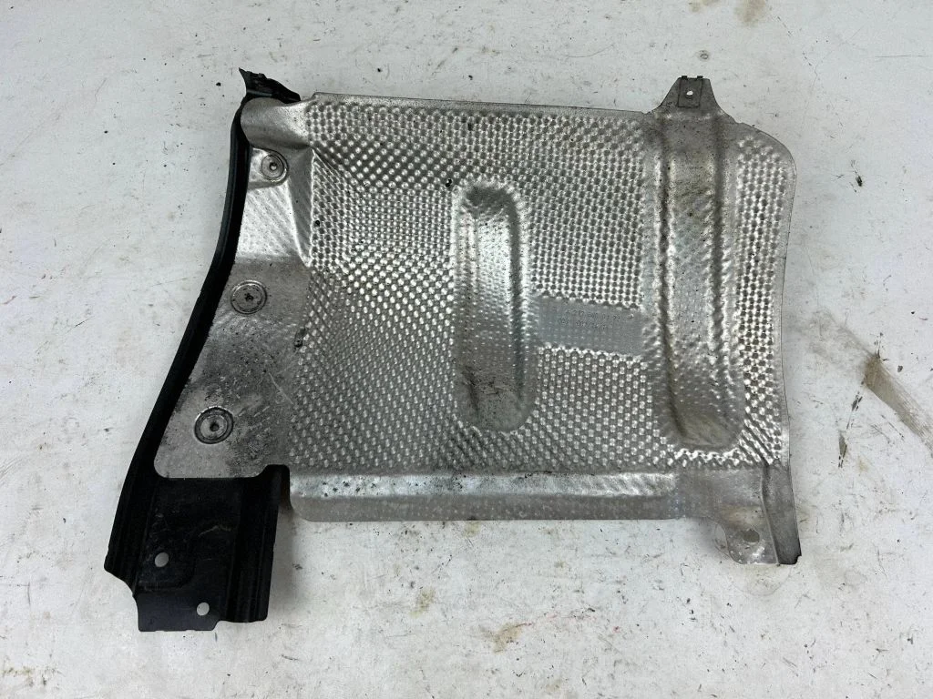 Exhaust heat shield – Mercedes-Benz E-Class W212 (2009-2016)