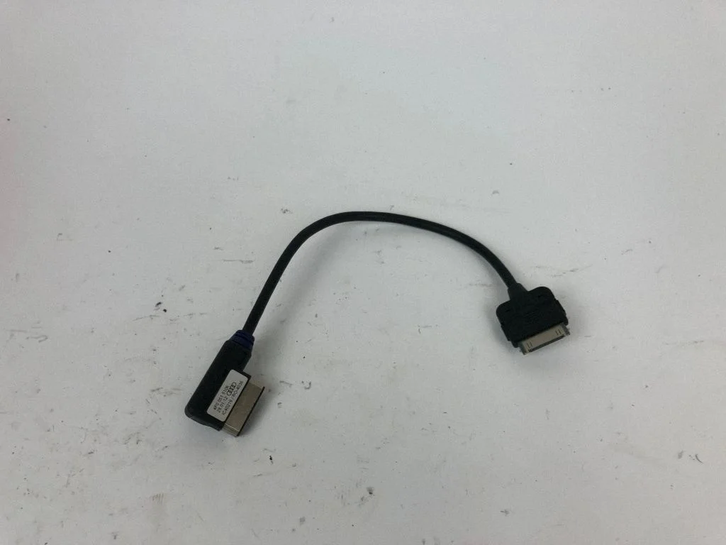 iPod connector socket – Audi A6 S6 C7 4G (2011-2018)