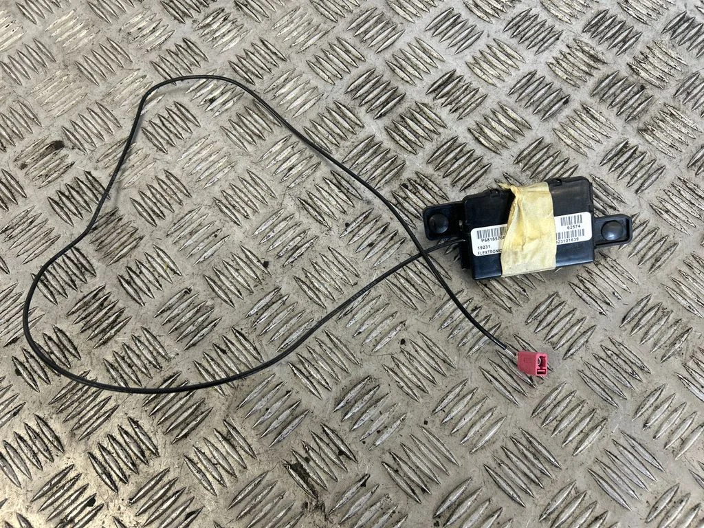 Radio antena