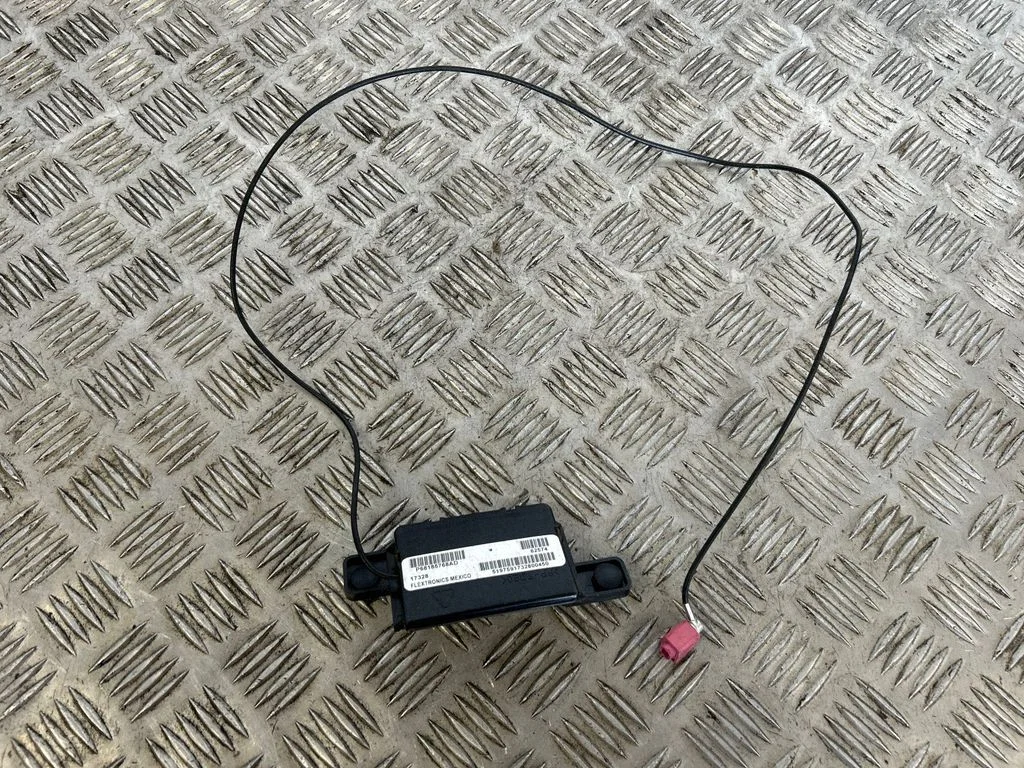 Radio antena