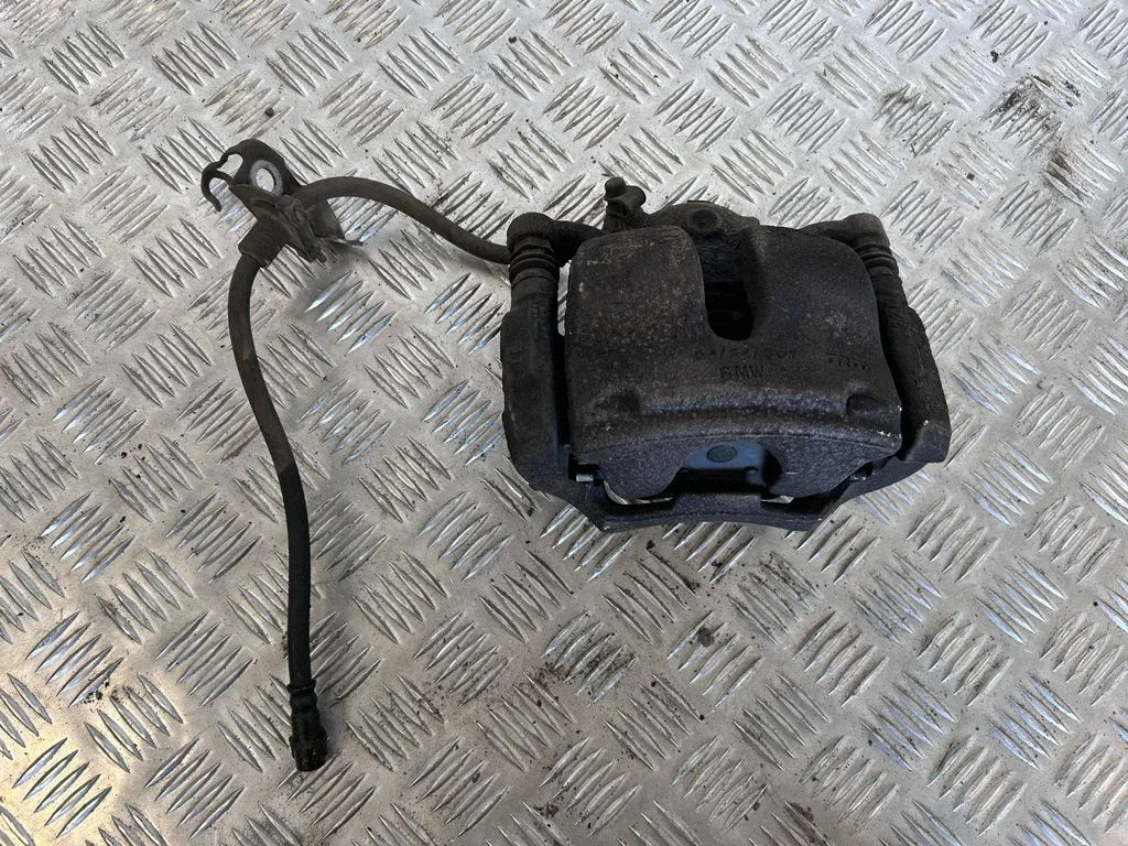 Front brake caliper 49038