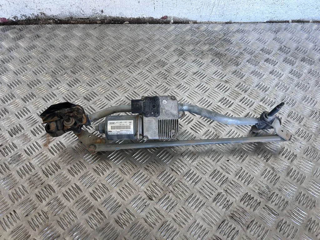 Front wiper linkage and motor – Audi S5 Facelift (2013-)