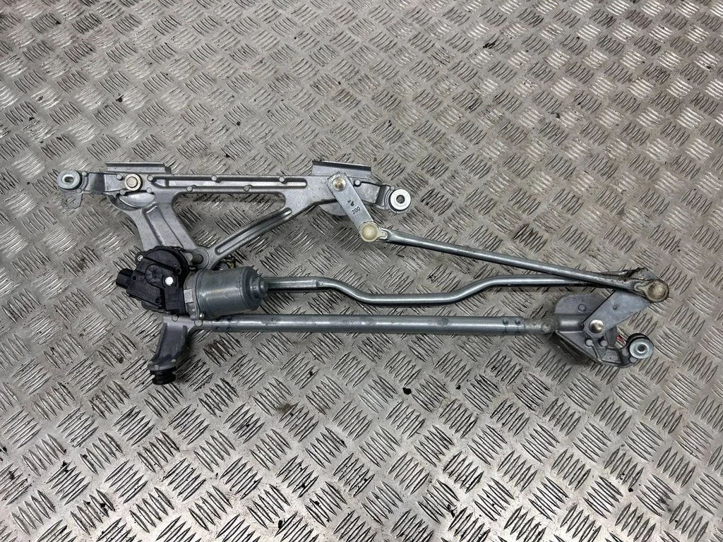 Front wiper linkage and motor 8511028250