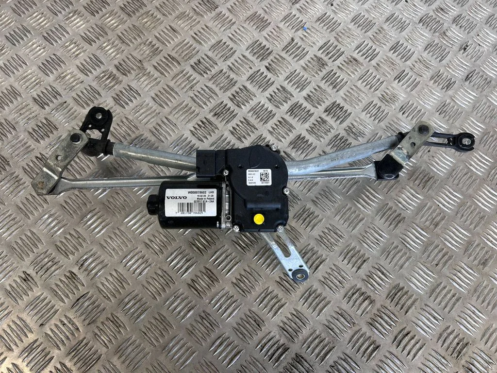 Front wiper linkage and motor W000078602