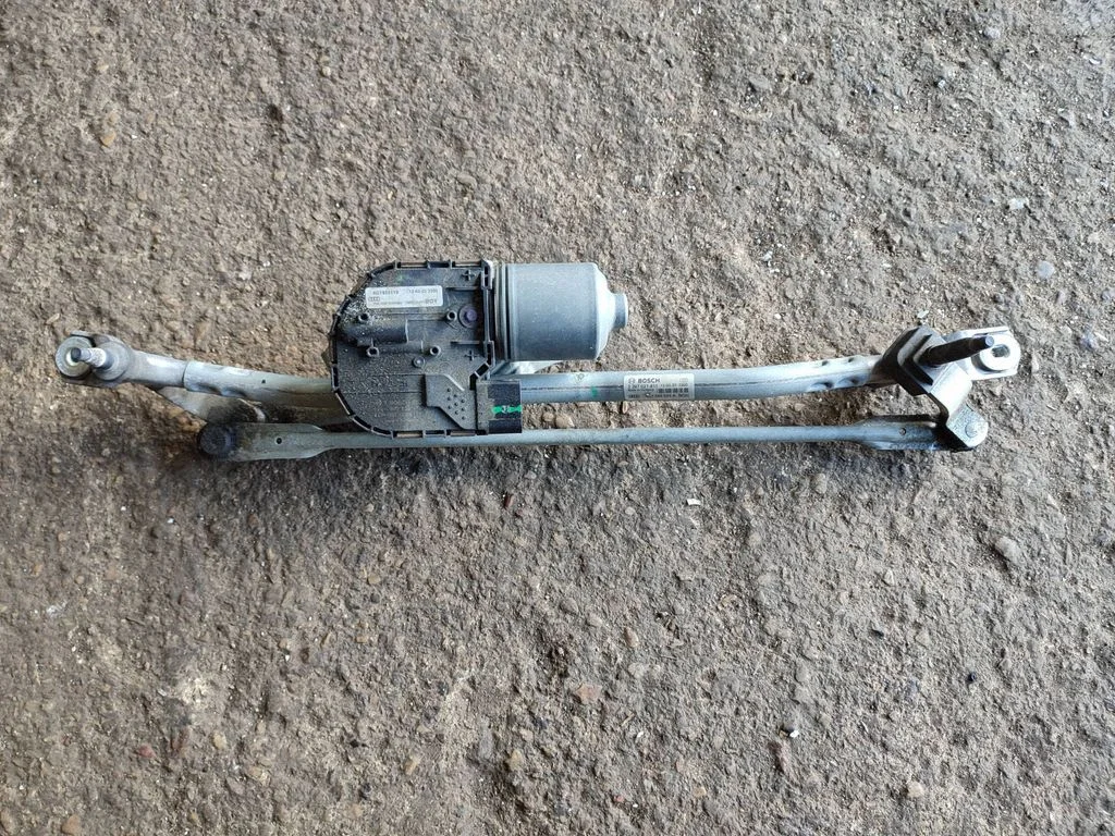 Mechanizm wycieraczek z silniczkiem 4G1955023A