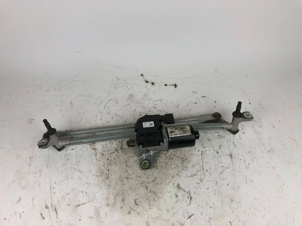 Front wiper linkage and motor – Porsche Macan (95B) (2014-2018)
