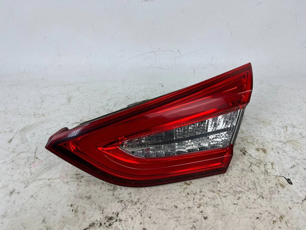 Tailgate rear/tail lights 670009228