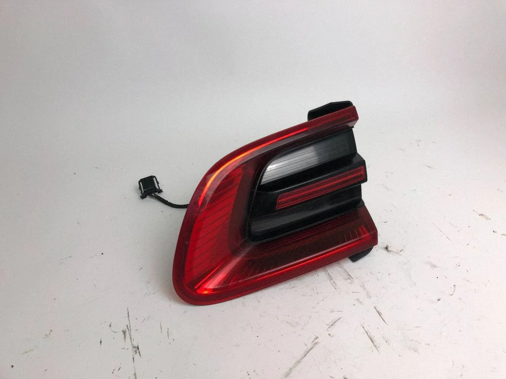 Tailgate rear/tail lights – Porsche Macan (95B) (2014-2018)