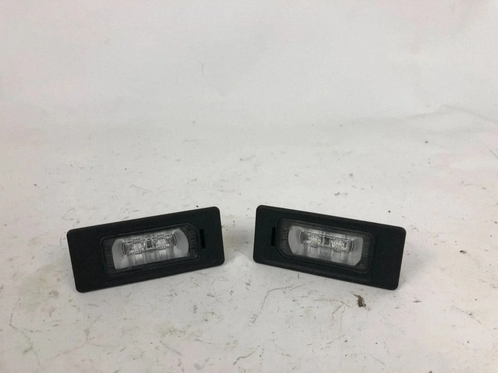 Number plate light 4G0943021