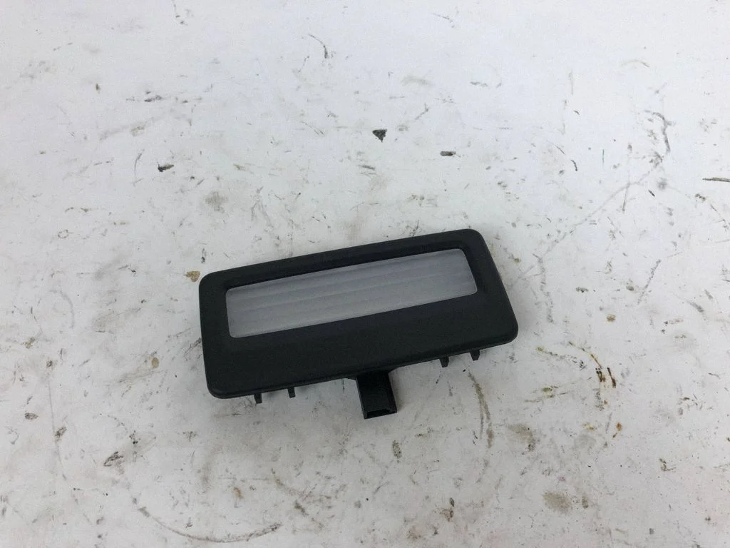 Front seat light 9163764