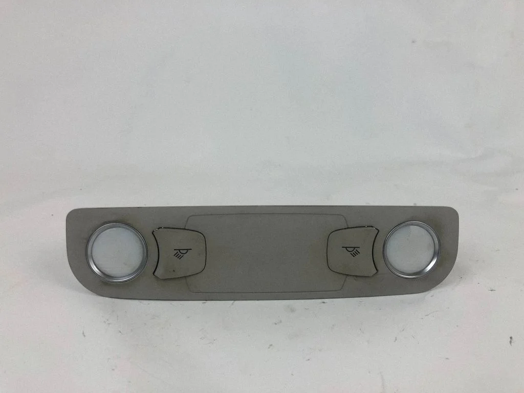 Front seat light – Audi Q7 4L (2005-2015)