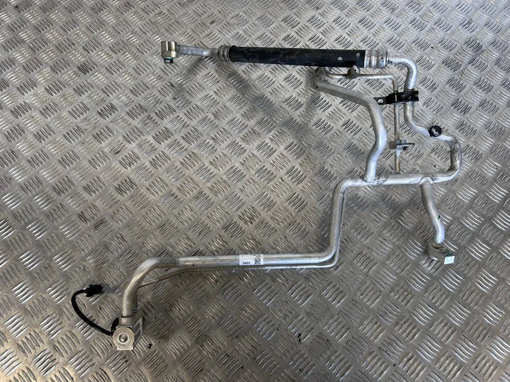 Air conditioning (A/C) pipe/hose – Tesla Model S (2012-)