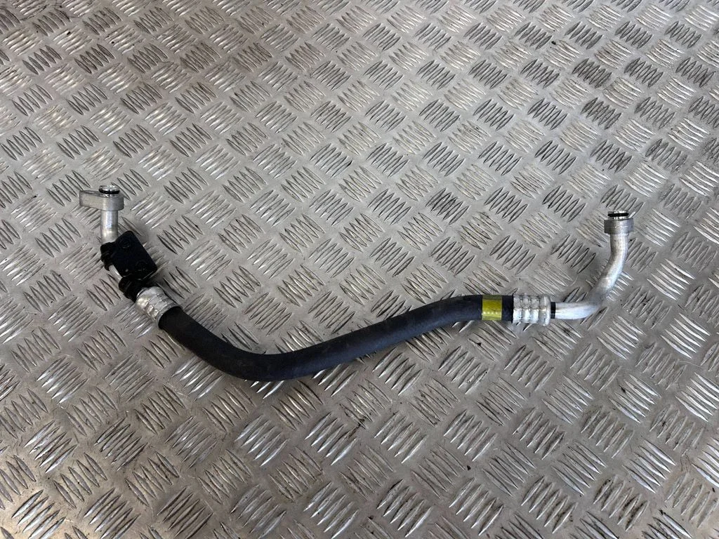 Air conditioning (A/C) pipe/hose