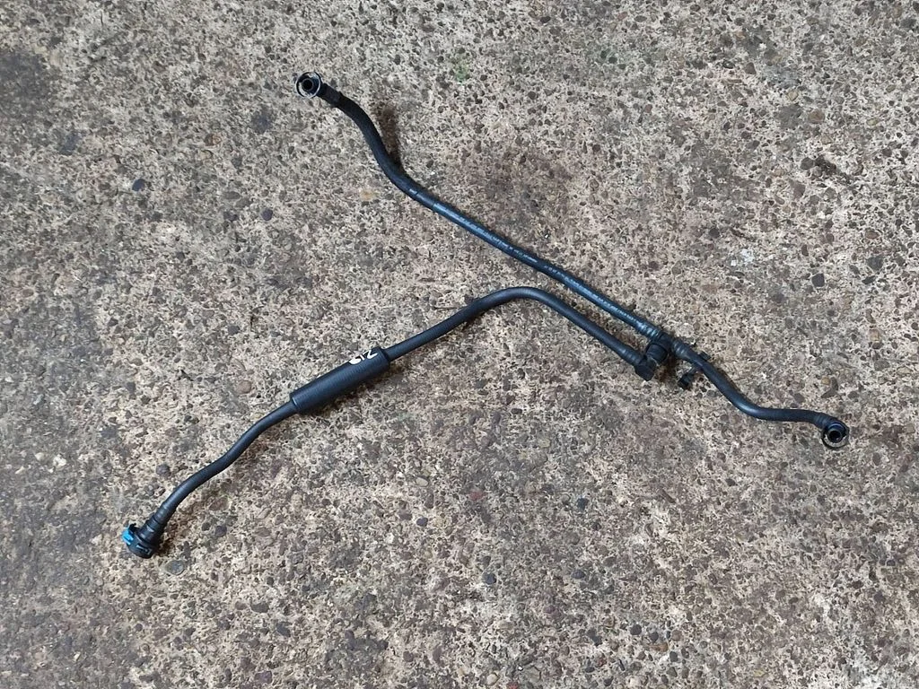 Air conditioning (A/C) pipe/hose 98185110