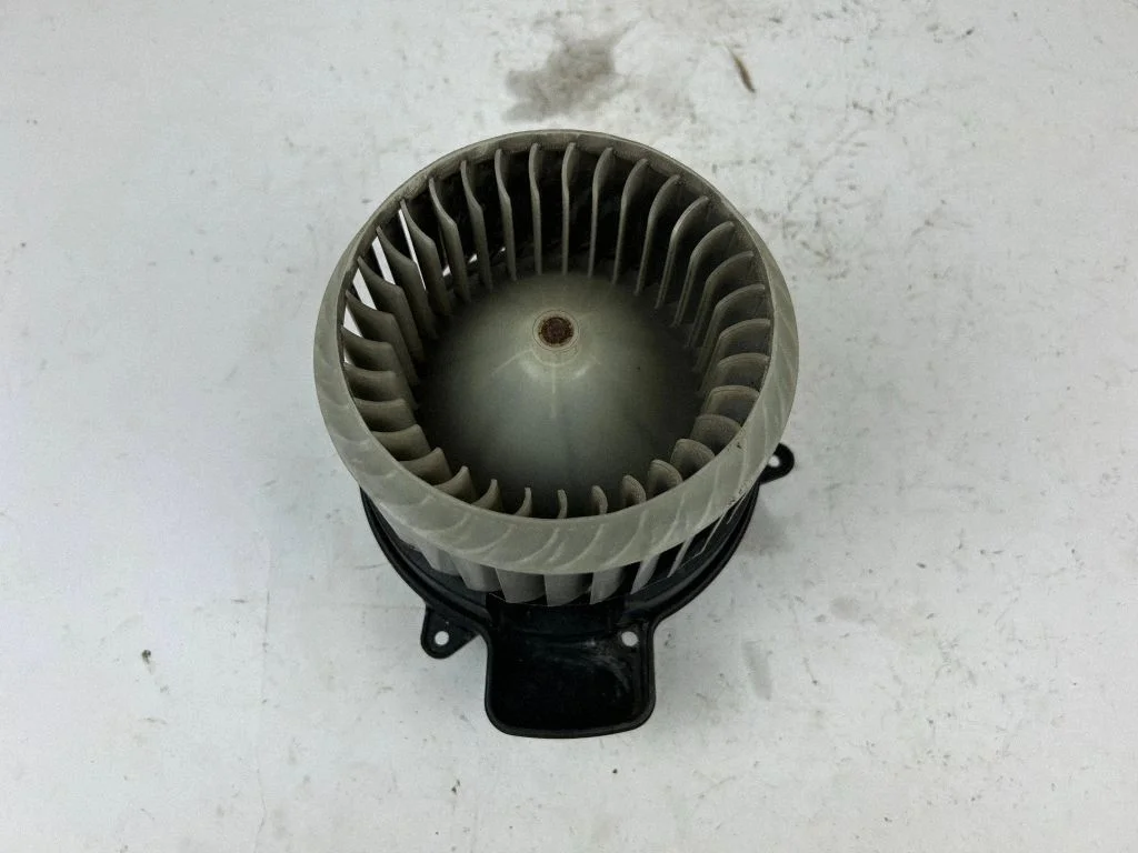 Salongipuhur 4G1820021B