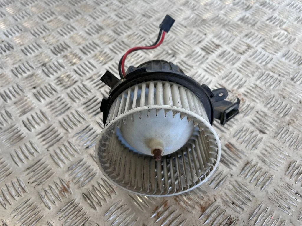 Krāsniņas ventilators/pūtējs X6552