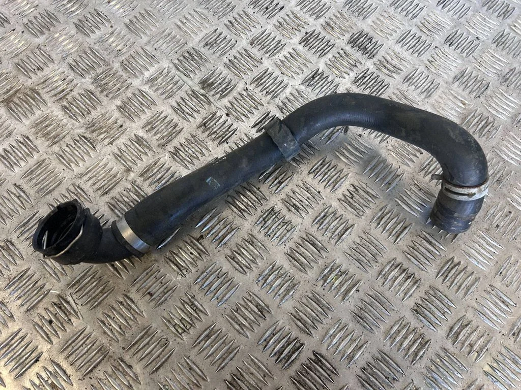 Engine coolant pipe/hose 32252070