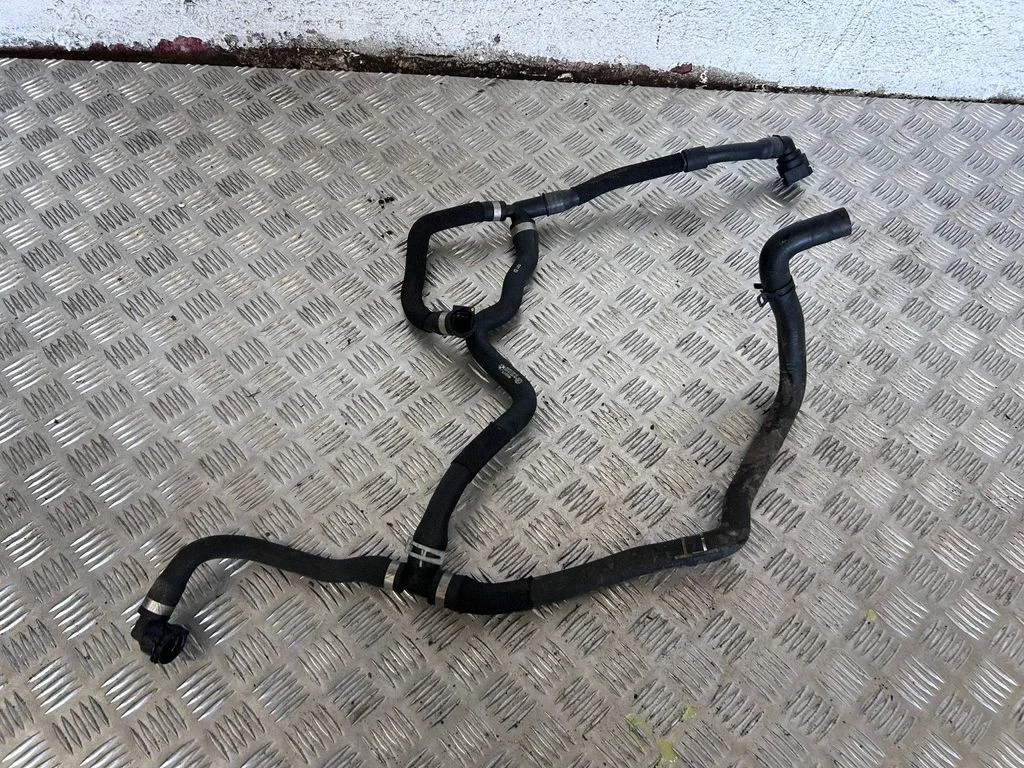 Engine coolant pipe/hose 8475729
