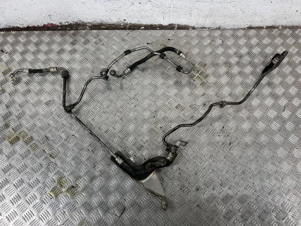 Engine coolant pipe/hose P678471307