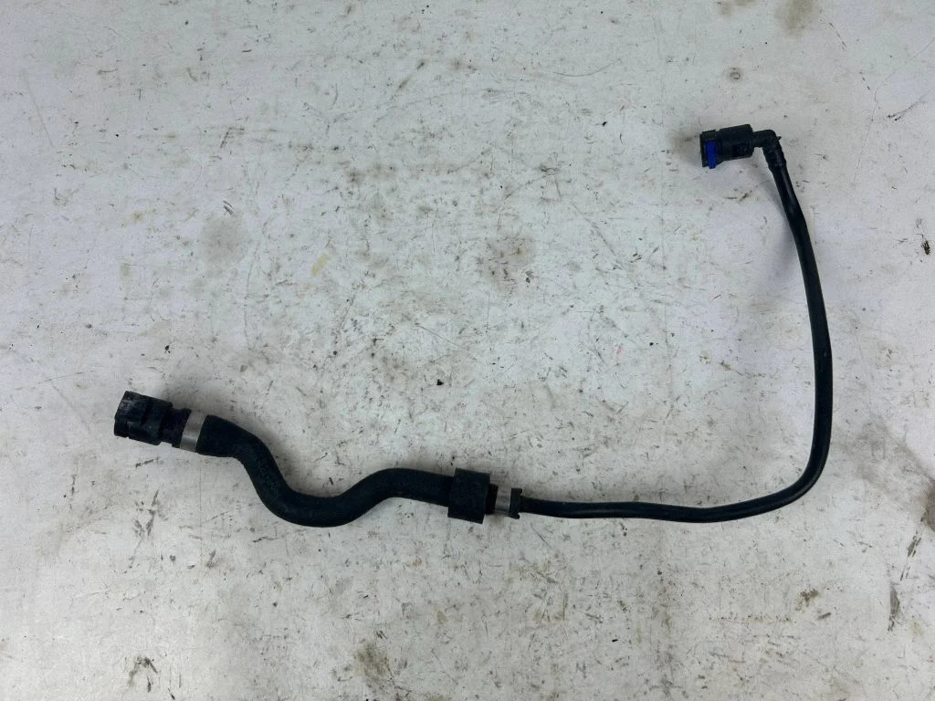Engine coolant pipe/hose 7575435