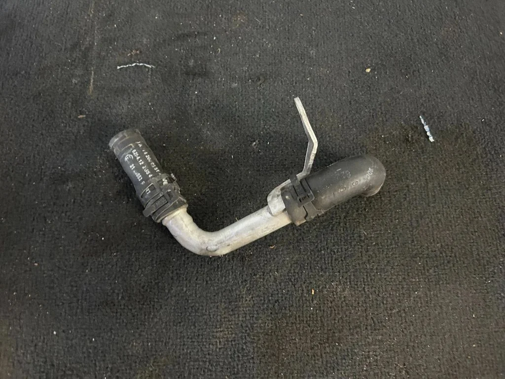 Engine coolant pipe/hose A2762000551