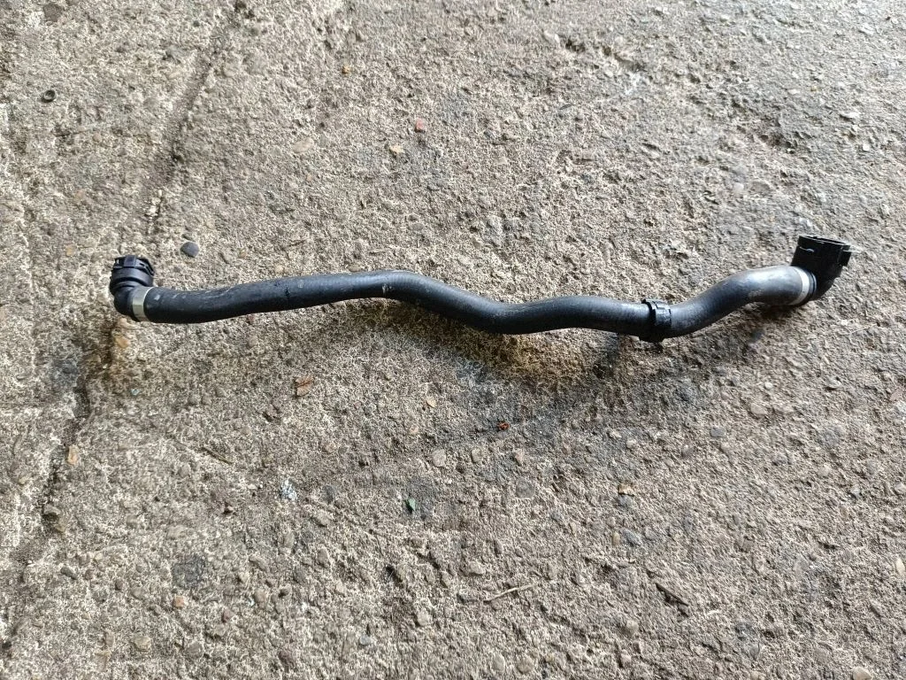 Engine coolant pipe/hose 7624676