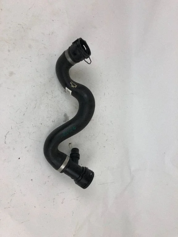 Engine coolant pipe/hose 8667356