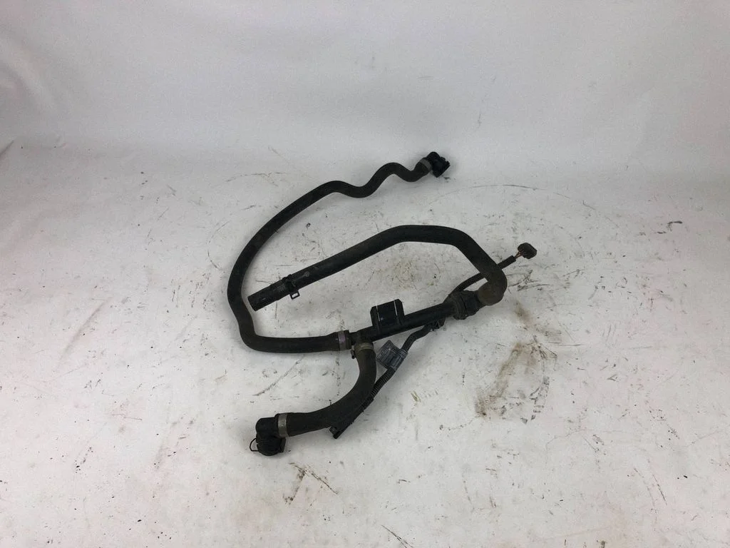 Engine coolant pipe/hose 7576381