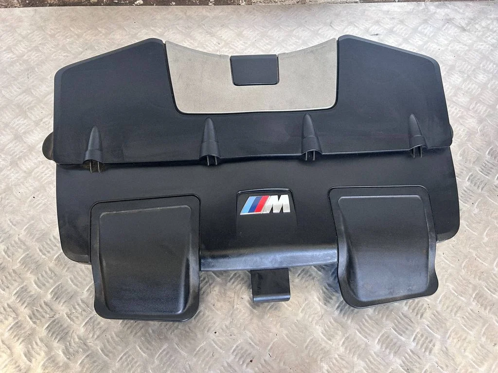 Air filter box 7589647