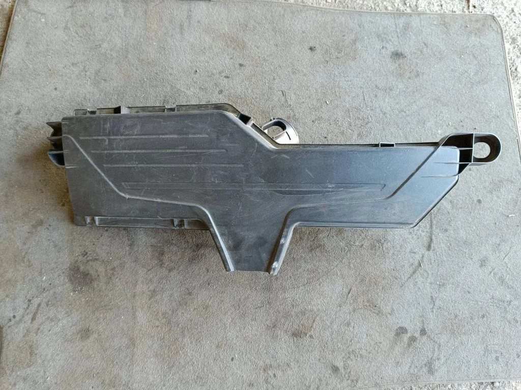 Air filter box 70516703