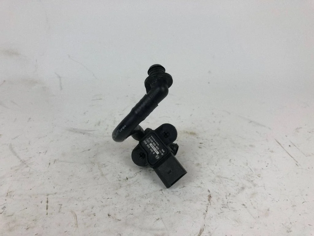 Air pressure sensor 036906051