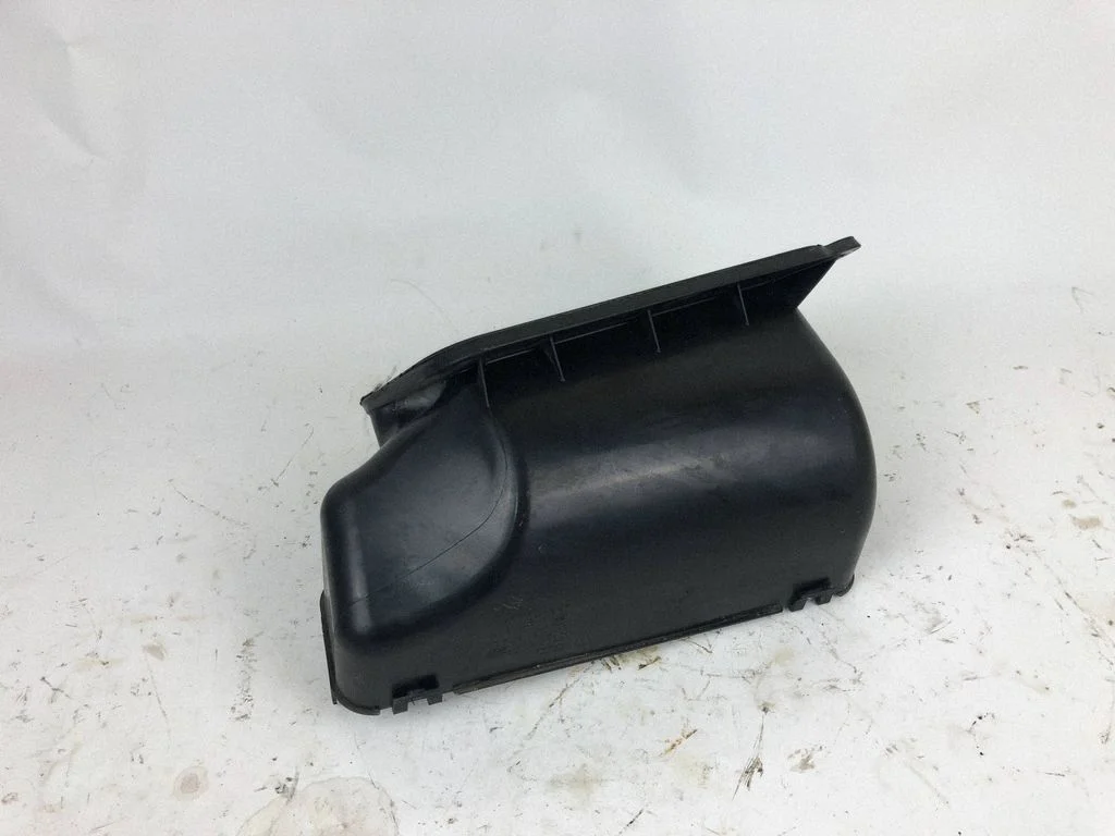 Air intake duct part – Audi Q5 SQ5 8R (2008-2017)