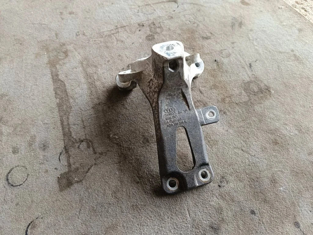 Engine mounting bracket 4G0199308H