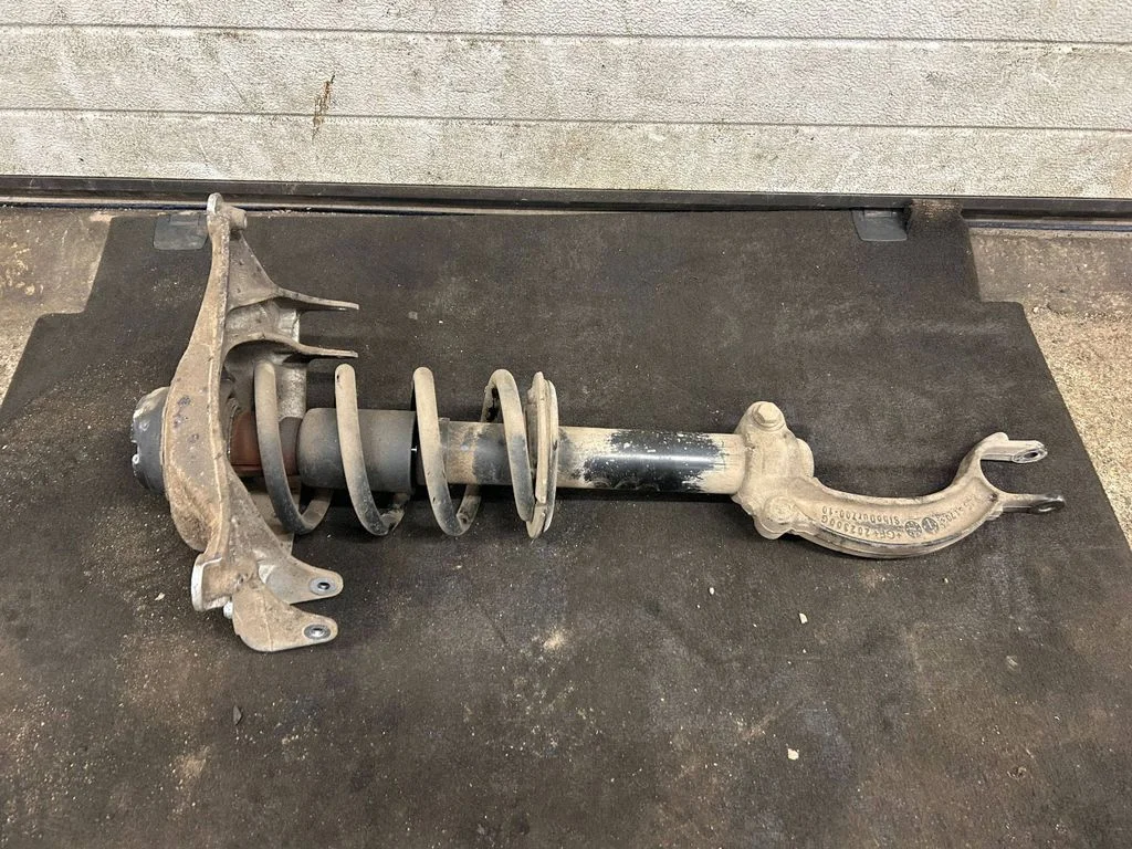 Front shock absorber/damper 95B413031E