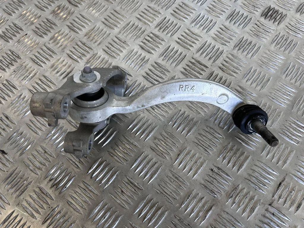 Front lower control arm/wishbone – right