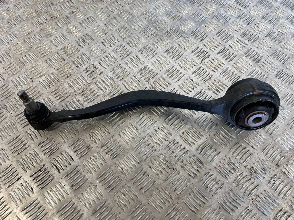 Front lower control arm/wishbone – right